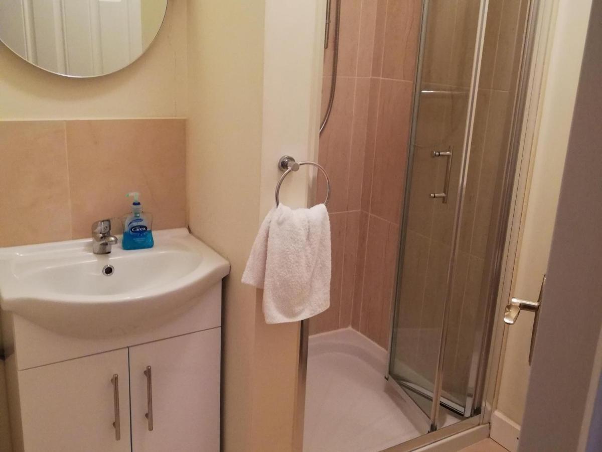 واتيرفورد The Vee Guest Accommodation المظهر الخارجي الصورة